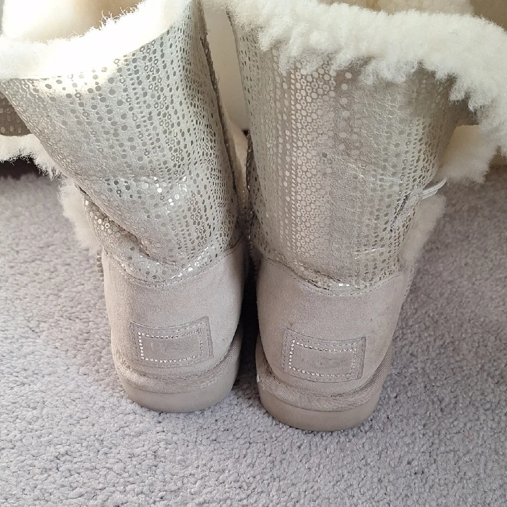Women's Silver Winter Boots - Picture 13 of 16